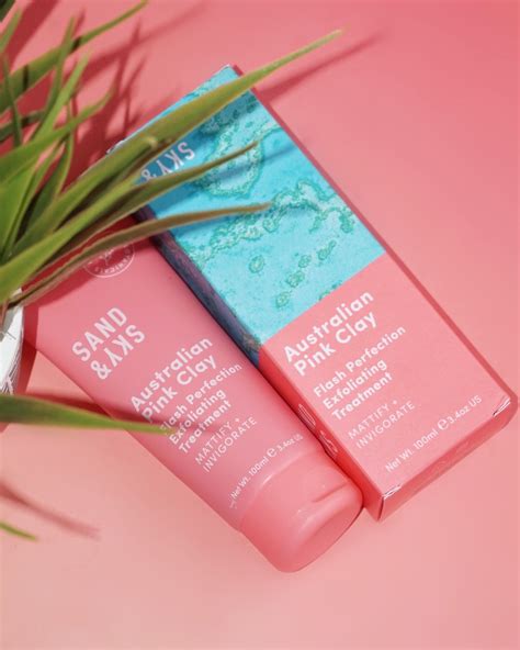 SAND & SKY | Australian Pink Clay Flash Perfection Exfoliating Treatment