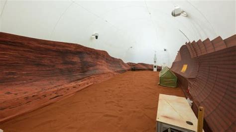 NASA is looking for people to live in its Mars simulator. Here's what it takes to get the job