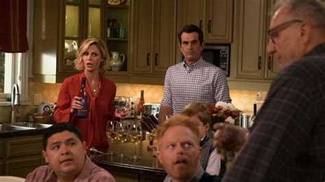 Modern Family Season 10 Episode 10 Watch Online | AZseries