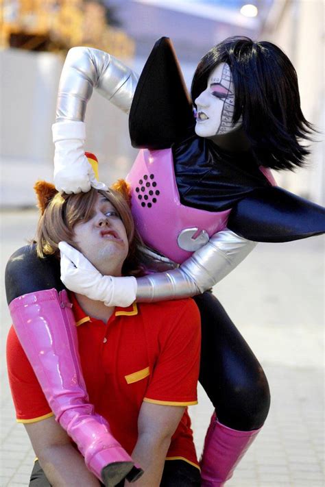 Cosplay Wednesday - Undertale's Mettaton EX - GamersHeroes