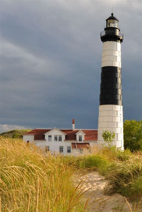 35 of the Most Beautiful Lighthouses in America | Beautiful lighthouse, Lighthouse pictures ...