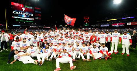 Best photos from Phillies-Padres NLCS Game 5