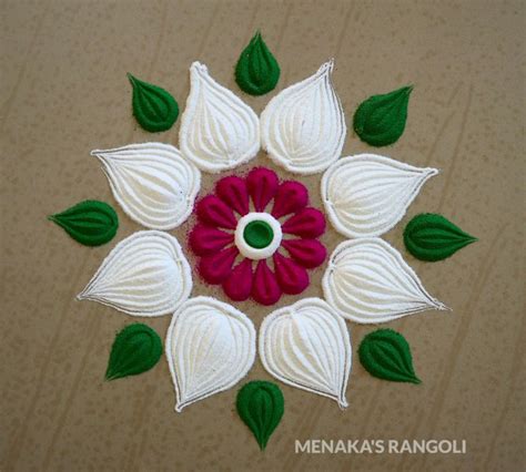 Very Easy Small Flower Rangoli | #Rangoli | Rangoli designs, Rangoli designs flower, Simple ...