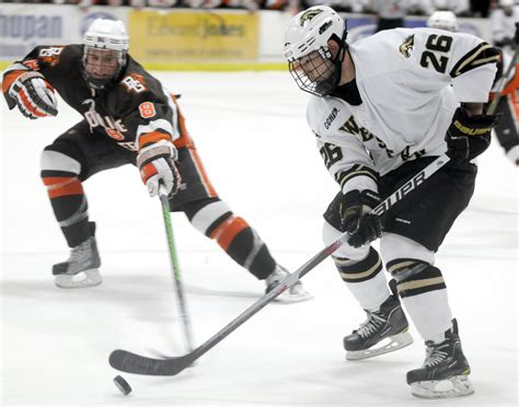 Western Michigan hockey falls in national rankings - mlive.com