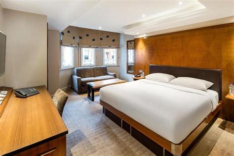 Radisson Blu Edwardian Kenilworth hotel London, London | 2023 Updated ...