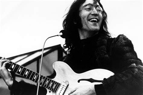 10 Best John Lennon Songs of All Time - Singersroom.com