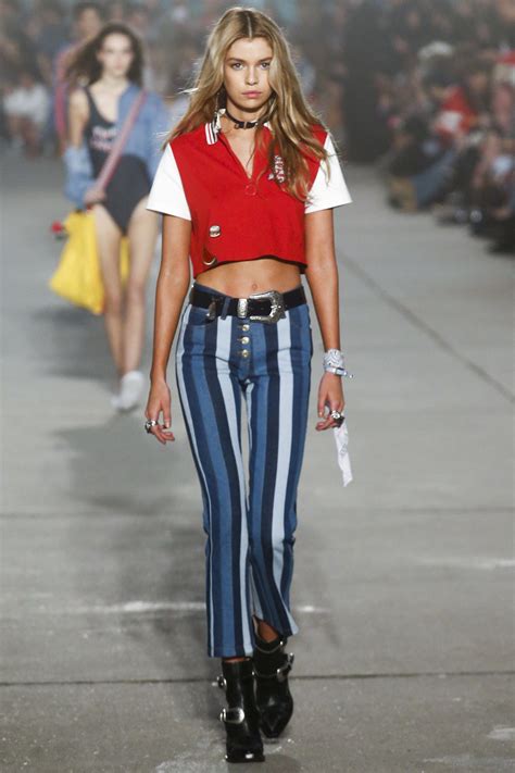 Tommy Hilfiger Spring 2017 Ready-to-Wear Fashion Show | Tommy hilfiger fashion, Fashion, Fashion ...