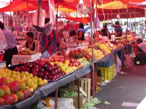 Paseando ando EN EL TIANGUIS EN CDMX - YouTube