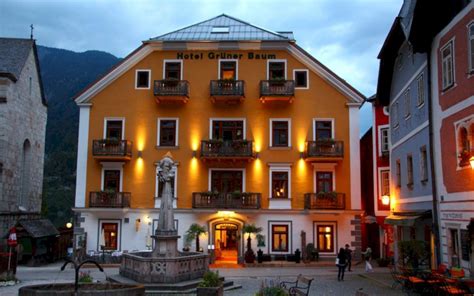 Seehotel Grüner Baum: An Impressive Hotel with Outstanding View of the Lakeshore Hallstatt ...