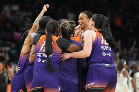 Diana Taurasi's milestone effort lifts Mercury over Dream - Field Level ...