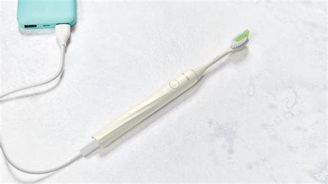 Philips One Rechargeable Toothbrush by Sonicare gently polishes teeth ...