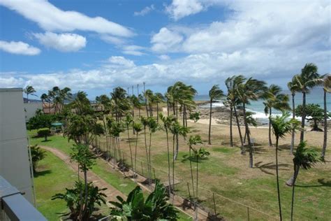 Beachfront Oahu Condos Under $100K - Makaha Valley Condos and Townhomes - Hawaii Real Estate ...