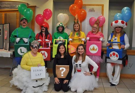 DIY Mario Kart Costume | Mario halloween costumes, Mario kart costumes, Halloween costumes for work