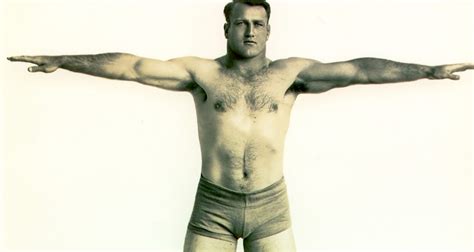 Bronko Nagurski the rare superstar in football and wrestling | Slam Wrestling