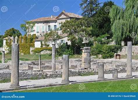 The Extensive Roman Ruins At Vaison-La-Romaine, Provence, France Stock ...