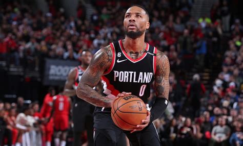 Damian Lillard Talks Staying in Portland Over Teaming Up With Another ...