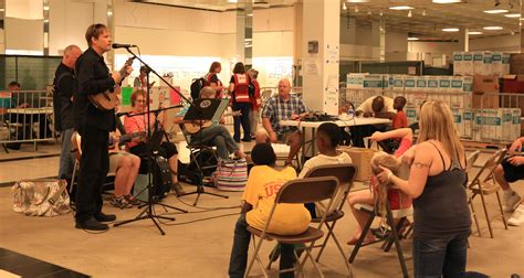 Ukulele Kids Club Teaches Music to Children at a Red Cross Shelter