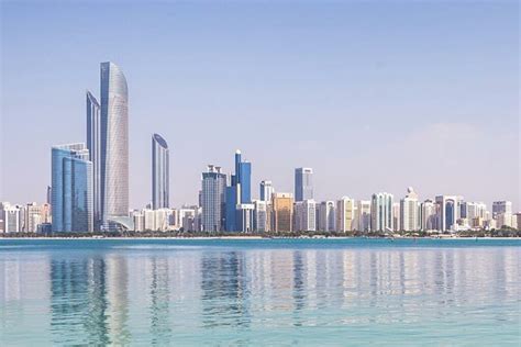 Abu Dhabi achieves significant growth in non-oil GDP in 2021 - Economy ...