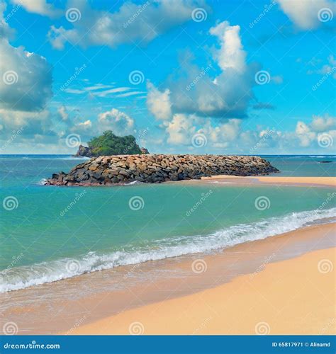 Ocean, beach and blue sky stock image. Image of holiday - 65817971