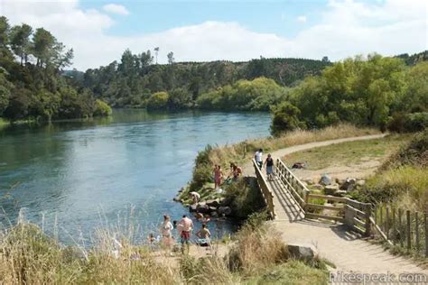 Spa Thermal Park - Huka Falls Walkway | New Zealand | Hikespeak.com Hikespeak.com