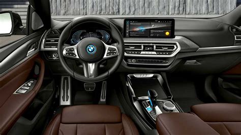 SUV elétrico BMW iX3 tem lançamento confirmado no Brasil