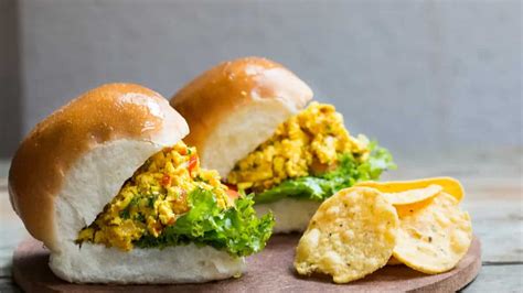 Masala Anda Bhurji Pav: Boasting A Touch Of Mumbai Style