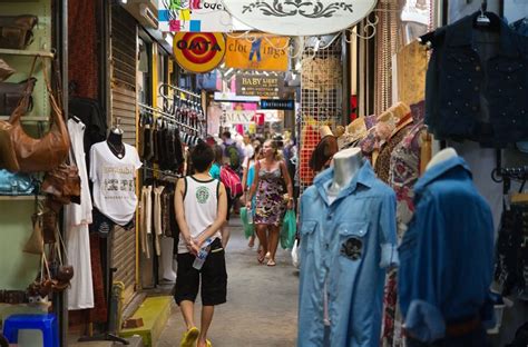 Shopping at the Chatuchak Weekend Market in Bangkok – Travel Bangkok Now