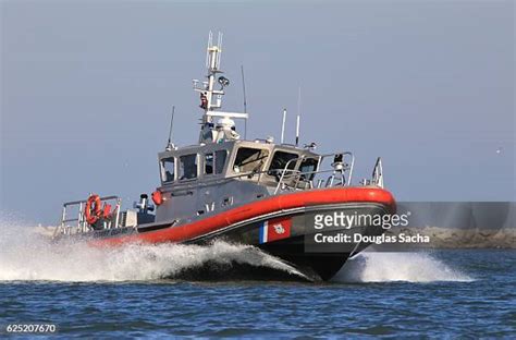 6,906 Us Coast Guard Ship Stock Photos, High-Res Pictures, and Images - Getty Images