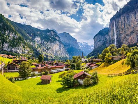 Sunny Summer View of Great Waterfall in Lauterbrunnen Village. Splendid Outdoor Scene in Swiss ...