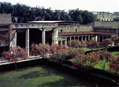 Villa di Poppea - Oplontis (Torre Annunziata) | ViaggiArt