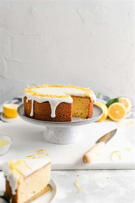 Zesty lemon cake | Anna Banana