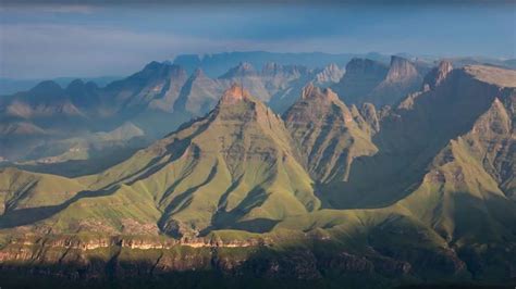 Drakensberg Travel Guide - Ukhahlamba - Drakensberg Park