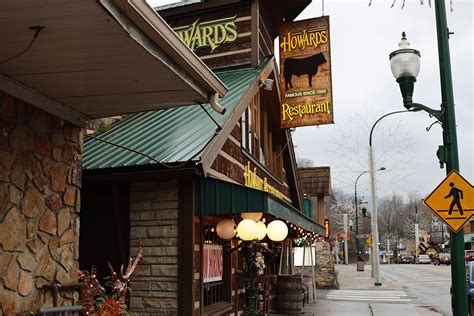 Howard's Restaurant: Gatlinburg Restaurant Review - The Historic ...