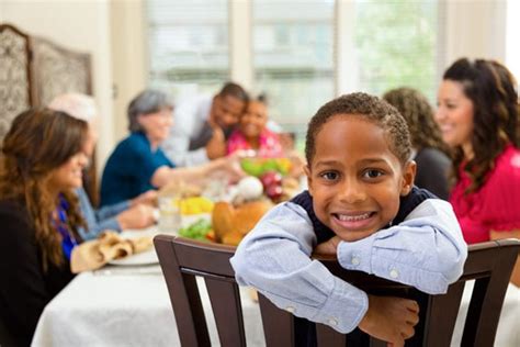 20 Thanksgiving Day Games for the Whole Family