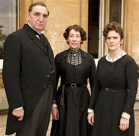 Guide to Downton Abbey Costumes