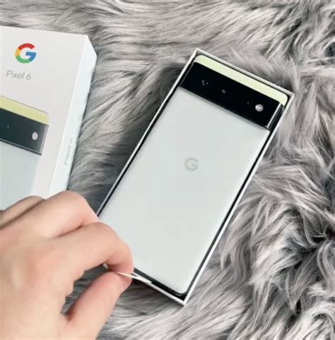 TechDroider on Twitter: "Google Pixel 6 Unboxing Leaks Source - https://t.co/jV78IVeq9k https ...