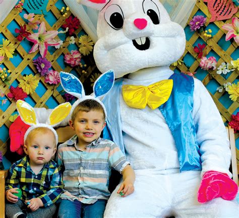 Hop, hop, Easter Bunny photo op. - Lakeside Leader