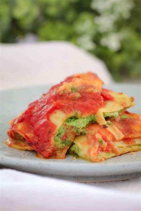 Super Easy Spinach & Ricotta Cannelloni - Bake Play Smile