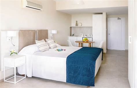 Louis Paphos Breeze - Paphos Resort hotels | Jet2holidays