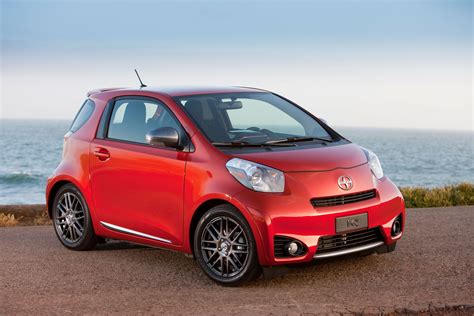 Toyota Iq 2012 - amazing photo gallery, some information and ...