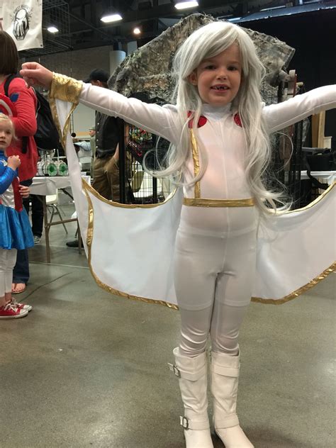 KidStorm at Wizard World Des Moines on the CWBT. KidCosplay Storm XMen ...