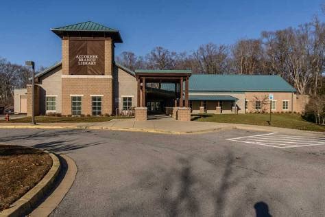 Shopping center in Accokeek, MD