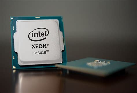 Intel Xeon W-10885M: CPU para Workstation portátiles con 8 núcleos y ...