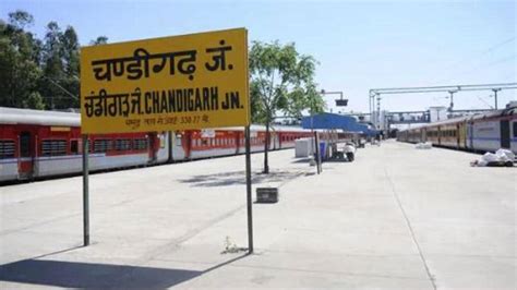 Chandigarh railway station gets 5-star ‘Eat Right’ certificate - Hindustan Times