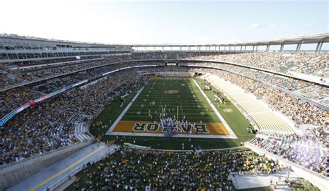 Baylor Football Stadium Capacity - Baylor Game Day Waco The Heart Of Texas : A $20 million shade ...