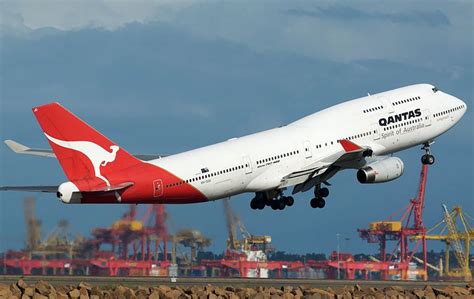 Aviation Weeks: Qantas to retire its last remaining Boeing 747: Farewell flights to begin in mid ...