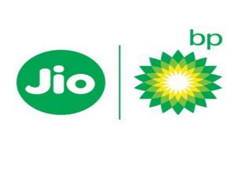 Jio-bp opens its first petrol pump | Business