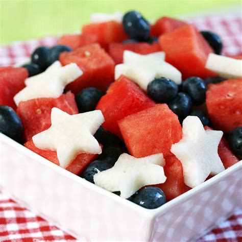 Easy Red, White, and Blue Salad