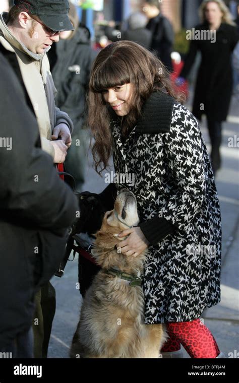 America Ferrera Filming on the Set of UGLY BETTY Stock Photo - Alamy