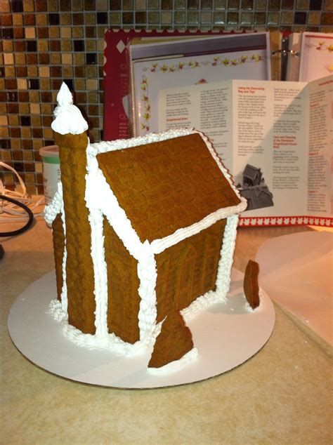 Gingerbread House - I got the pampered chef stone wear mold!! Love it!! | Pampered chef ...